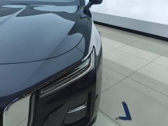 Hongqi H5 2.0T automatic smart connected flag version - фото 5