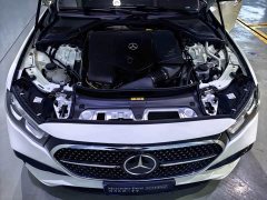 Mercedes-Benz E-Class (Imported) E 300 Fashionable Sports Edition - фото 2
