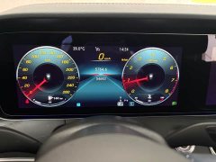 Mercedes-Benz E-Class E 300 L Sporty and Fashionable - фото 2