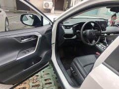 Toyota RAV4 Rongfang 2.0L CVT two-wheel drive 20th anniversary platinum commemorative edition - фото 17