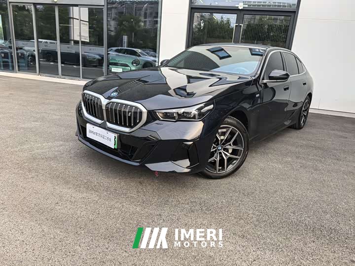 BMW i5 eDrive 40L M Sports Package - автомобиль из Китая