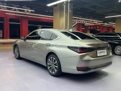 Lexus ES 200 Premium Edition - фото 15