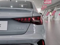 Audi A3 A3L Limousine 35TFSI Flying Spur Exclusive - фото 6