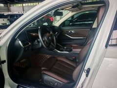 BMW 3 Series 320Li M Sport Package - фото 4