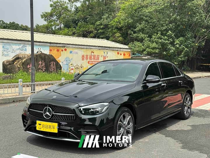 Mercedes-Benz E-Class 2023 E 300 L Sporty and Fashionable - автомобиль из Китая