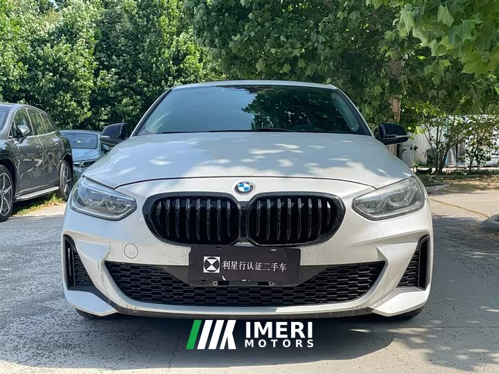 BMW 1 Series 2020 120i M Sports Package - автомобиль из Китая