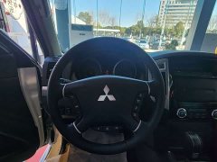 Mitsubishi Pajero (imported) 2020 3.0L automatic - фото 7