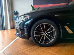 BMW 5 Series 2022 facelift 525Li M Sports Package - фото 14