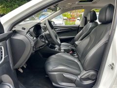 BMW Roewe i5 2020 1.5L Manual 4G Internet Leader Flagship Edition - фото 8