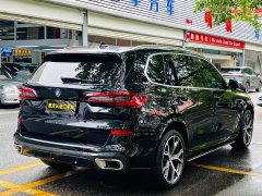 BMW X5 2022 xDrive 40Li Exclusive M Sports Package - фото 5