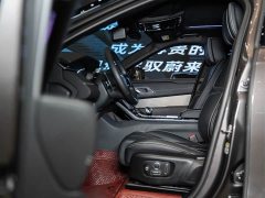Land Rover Range Rover Velar 2022 250PS Glitter Gold Collector’s Edition - фото 11