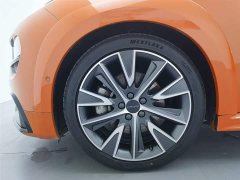 Lynk & Co 02 Hatchback 2021 2.0TD Halo - фото 17