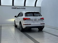 Audi Q5L 2022 40T luxury and dynamic - фото 4