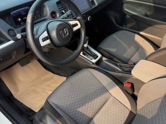 Honda Fit 1.5L CVT Trendy Sunroof Edition - фото 11