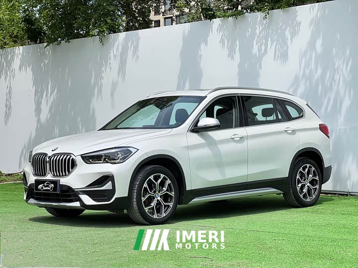 BMW X1 sDrive20Li fashionable - автомобиль из Китая