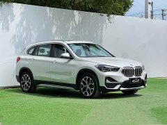 BMW X1 sDrive20Li fashionable - фото 3