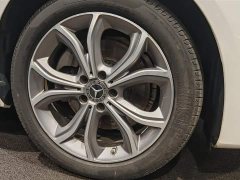 Mercedes-Benz E-Class E 300 L Sporty and Fashionable - фото 9