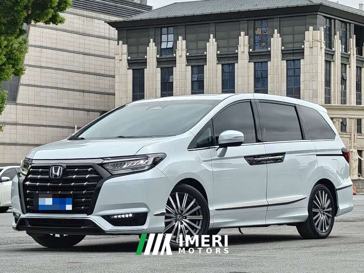Lexus Alison 2.0L e:HEV Deluxe Edition - автомобиль из Китая