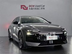 Audi A6L e-tron 2026 debuts Qiankun smart driving version - фото 2