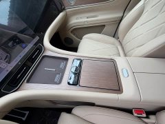 AITO Wenjie M9 2025 extended range Ultra version 52kWh 6-seater version (896-line lidar) - фото 11