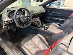 Lynk & Co V8 Vantage 4.0T V8 S Coupe - фото 11
