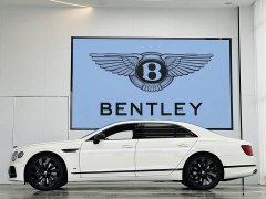 Bentley Flying Spur 4.0T V8 Standard Edition - фото 16