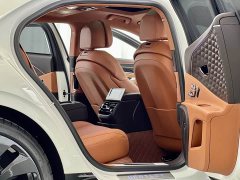 Bentley Flying Spur 4.0T V8 Standard Edition - фото 8