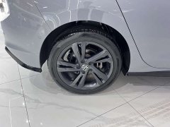 Volkswagen Golf 2023 280TSI DSG R-Line Lite - фото 19