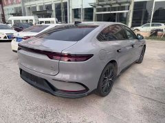 BYD Han DM-i Smart Driving Edition 125KM Honor Type - фото 7