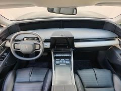 Lynk & Co Voyager 2.0T four-wheel drive Zunrui version - фото 6