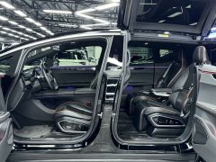 Lynk & Co Gaohe HiPhi X Founder Edition 6-seater - фото 16