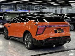Lynk & Co Gaohe HiPhi X Founder Edition 6-seater - фото 6