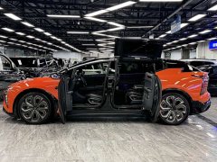 Lynk & Co Gaohe HiPhi X Founder Edition 6-seater - фото 9