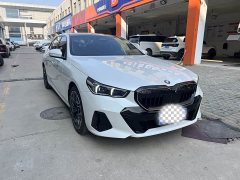 BMW 5 Series 2025 530Li Exclusive M Sports Package - фото 3