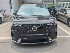 Volvo EM90 2025 Ultra six-seater - фото 2