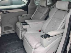 Volvo EM90 2025 Ultra six-seater - фото 6