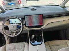 Volvo EM90 2025 Ultra six-seater - фото 8