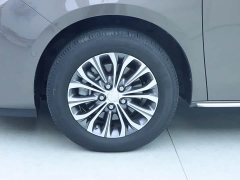Buick GL8 land business class premium type - фото 4