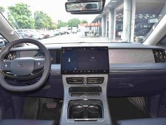Trumpchi longs for M8 Qiankun series Ultra first class - фото 14