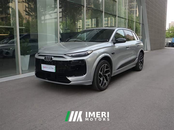 Audi Q6L e-tron 2026 first pilot version - автомобиль из Китая