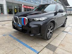 BMW X5 xDrive 30Li Exclusive M Sports Night Package - фото 1