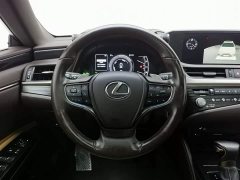 Lexus ES 2020 300h Excellence Edition - фото 11