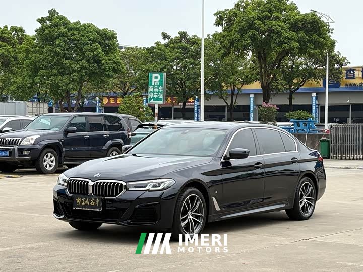 BMW 5 Series 2022 525Li M Sports Package - автомобиль из Китая