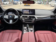 BMW 5 Series 2022 525Li M Sports Package - фото 8