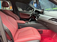 BMW 5 Series 530Li leading M sports package - фото 10