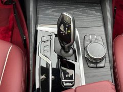 BMW 5 Series 530Li leading M sports package - фото 15