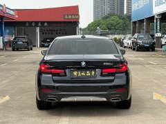 BMW 5 Series 530Li leading M sports package - фото 19