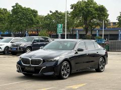 BMW 5 Series 525Li M Sports Package - фото 1