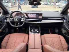 BMW 5 Series 525Li M Sports Package - фото 8