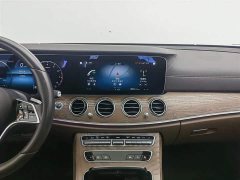 Mercedes-Benz E-Class Two E 300 L Fashion - фото 12